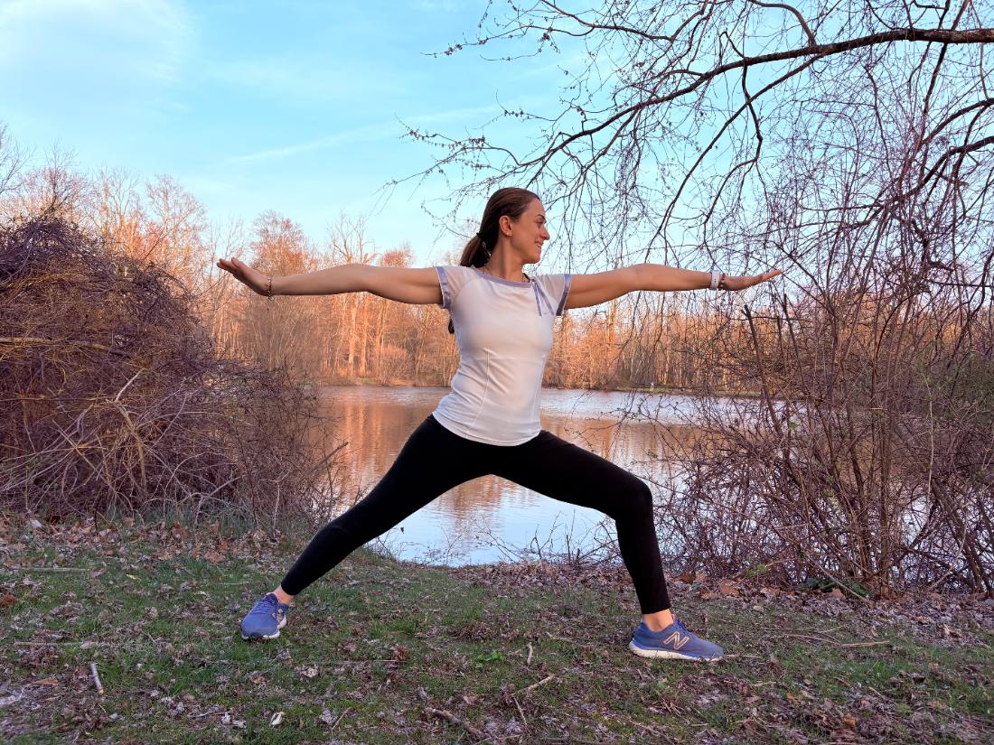 Virabhadrasana II — savaşçı duruşu